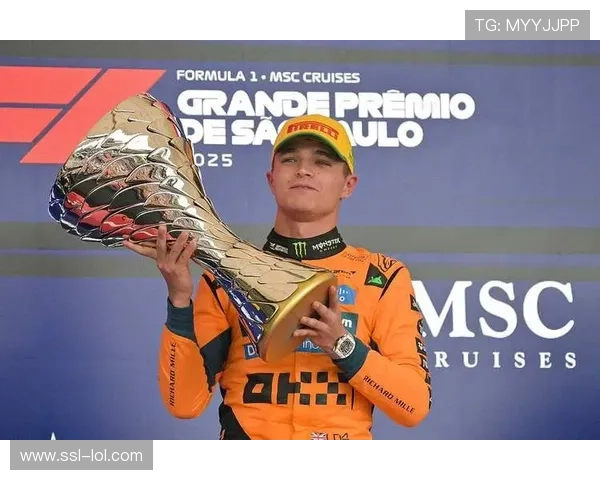 诺里斯领先安东内利10.4秒夺冠，维斯塔潘获最佳车手奖